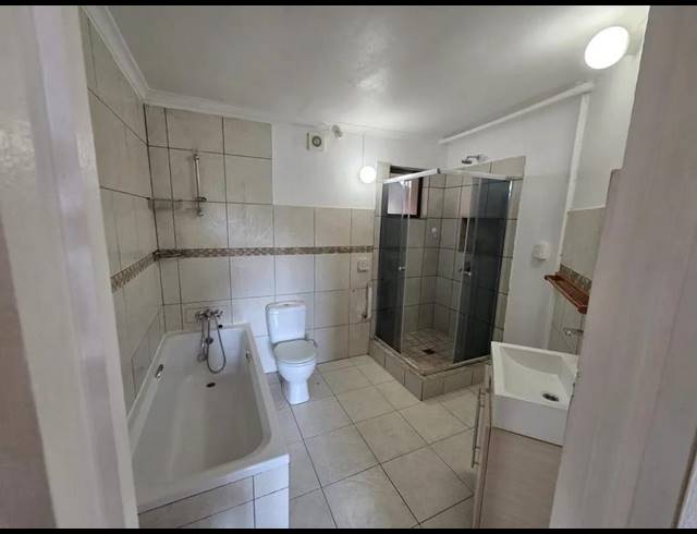 2 BEDROOM PROPERTY TO RENT IN PARK HILL